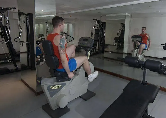 多里酒店 酒店 3*