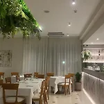 Dore Hotel