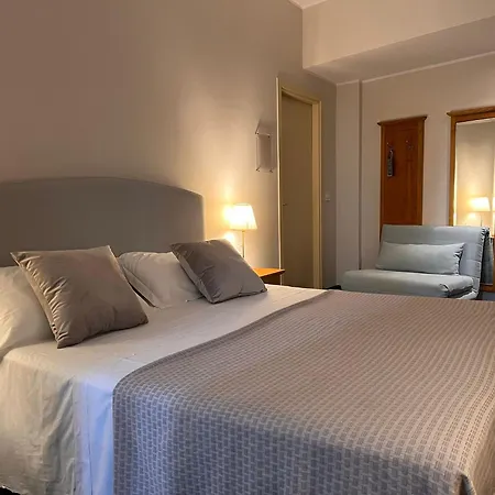Dore Hotel