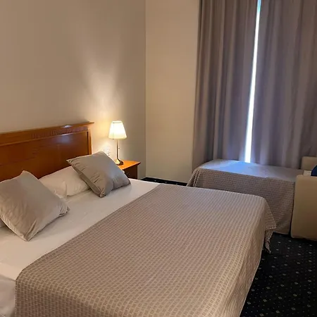 Dore Hotel 3*