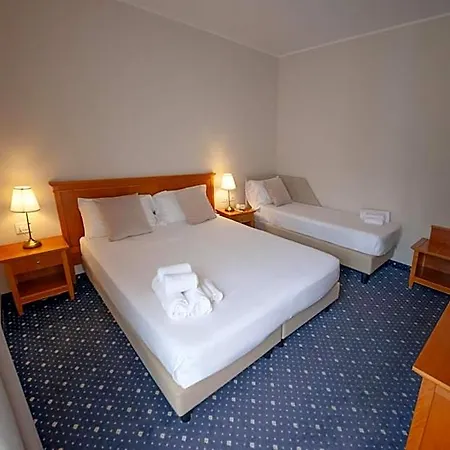 Dore Hotel 3*