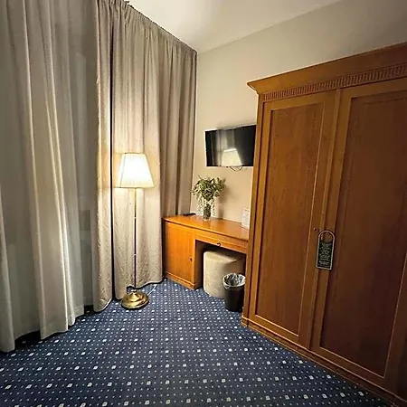 Dore Hotell Castelnuovo del Garda