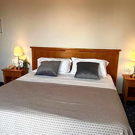 Hotell Dore Castelnuovo del Garda